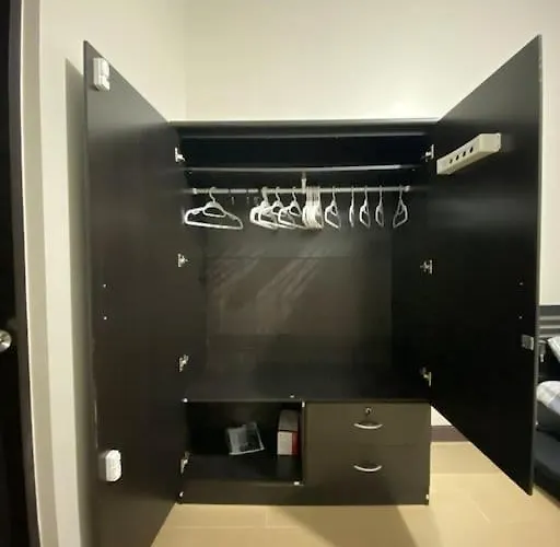 Modern 1br Apartment Manila
